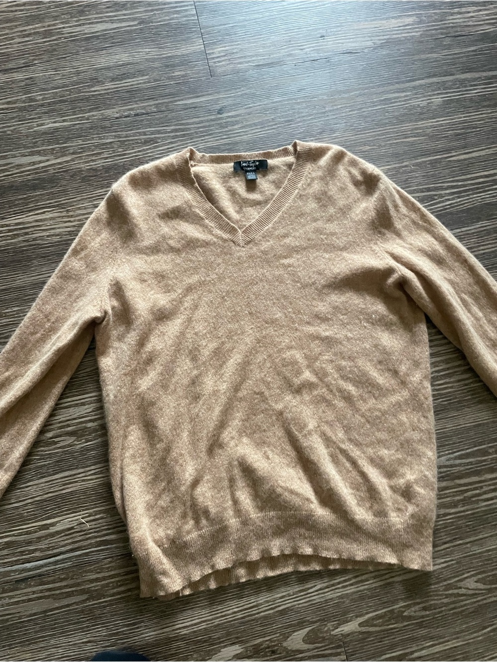 Women’s V-Neck Cashmere Blend Sweater - Tan